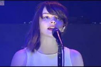 Lauren Mayberry Is Embarassed