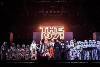 The 1975 Celebrate Halloween On Stage!